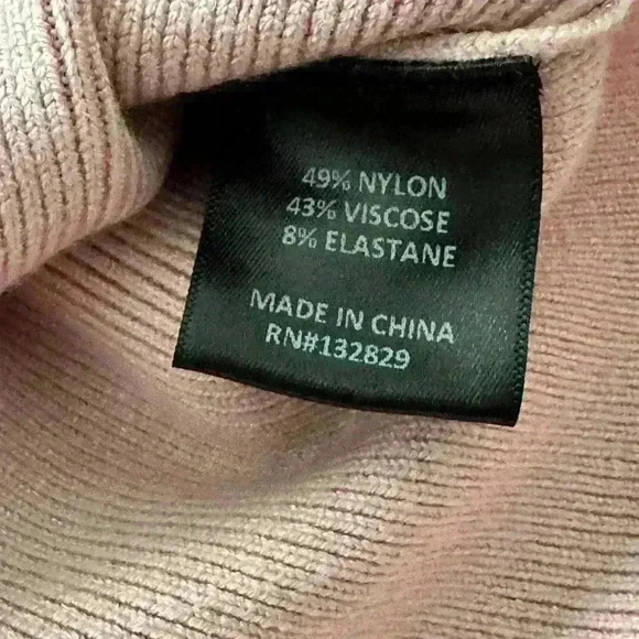 NBD Revolve NWT Talya Pink Metallic Coated Crew Neck Long Sleeve Sweater M - Picture 10 of 10